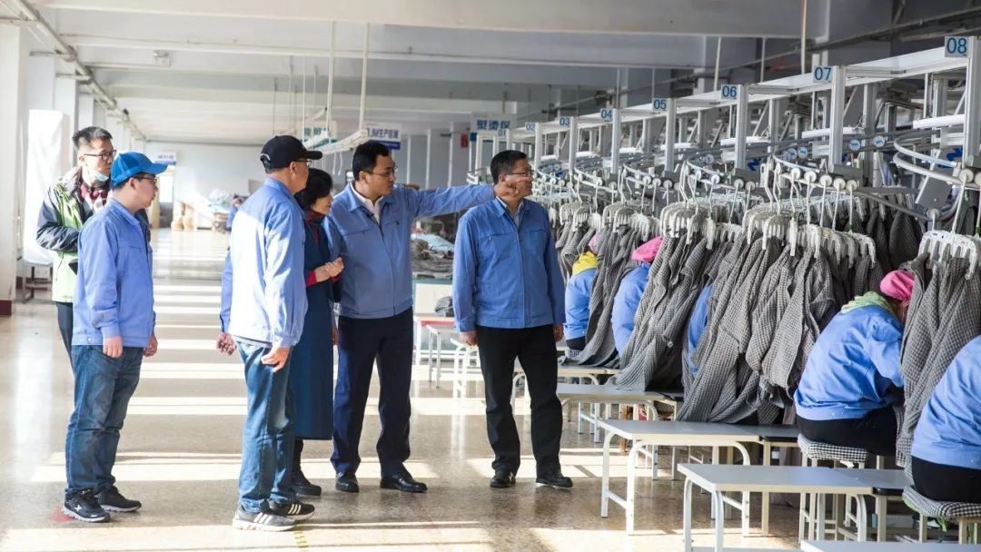 倒逼管理,十年磨劍,產(chǎn)出增加30%,節(jié)省用工近萬(wàn)人 | 孚日集團(tuán)蹚出高質(zhì)量發(fā)展之路